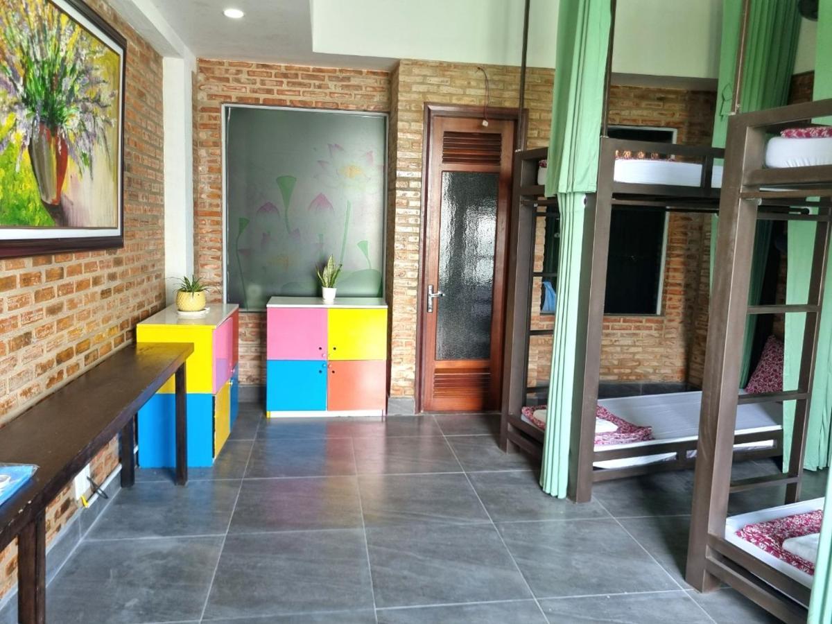 Calm House 2 Hostel Хойан Экстерьер фото